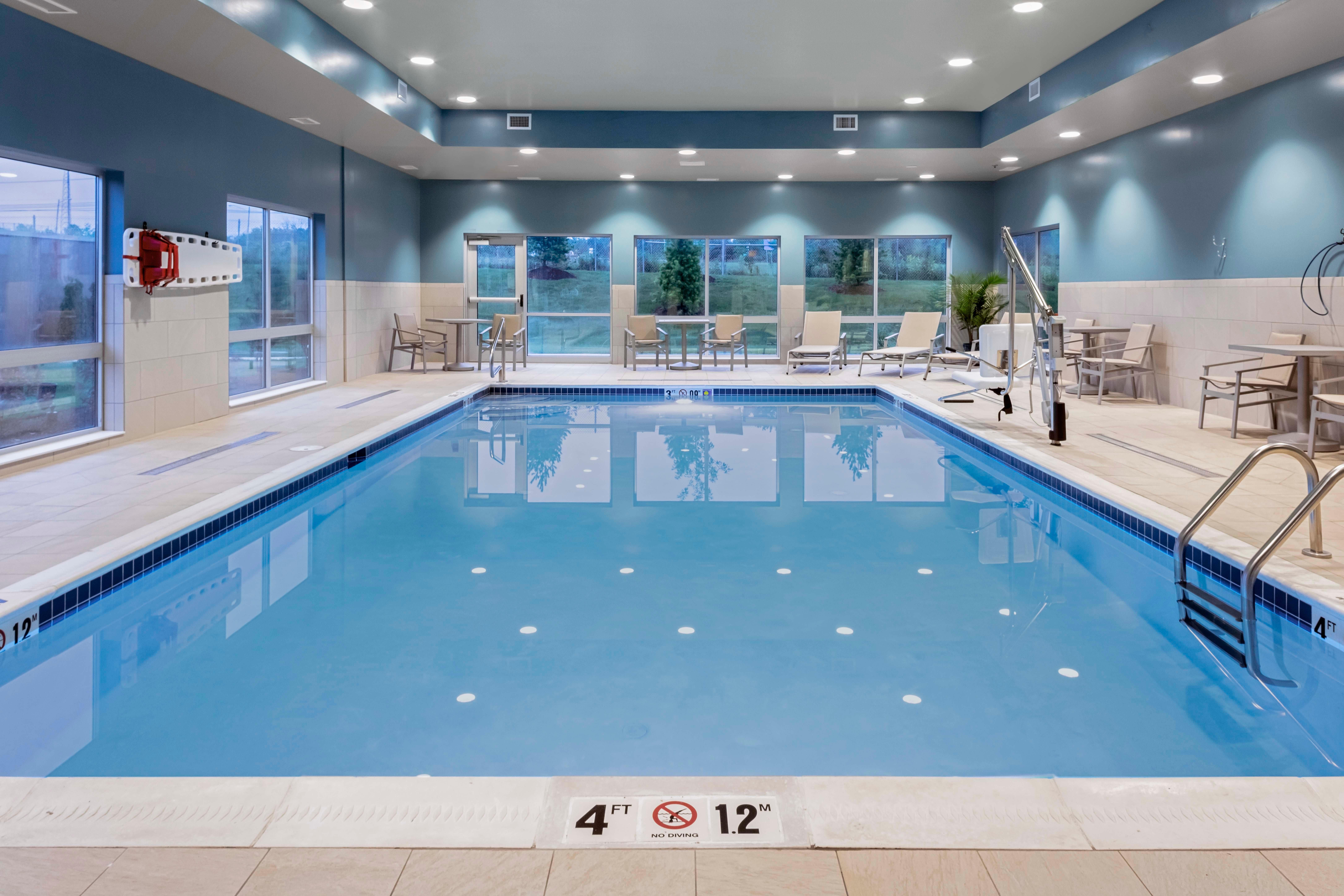 Holiday Inn Express & Suites - Madison By Ihg Extérieur photo