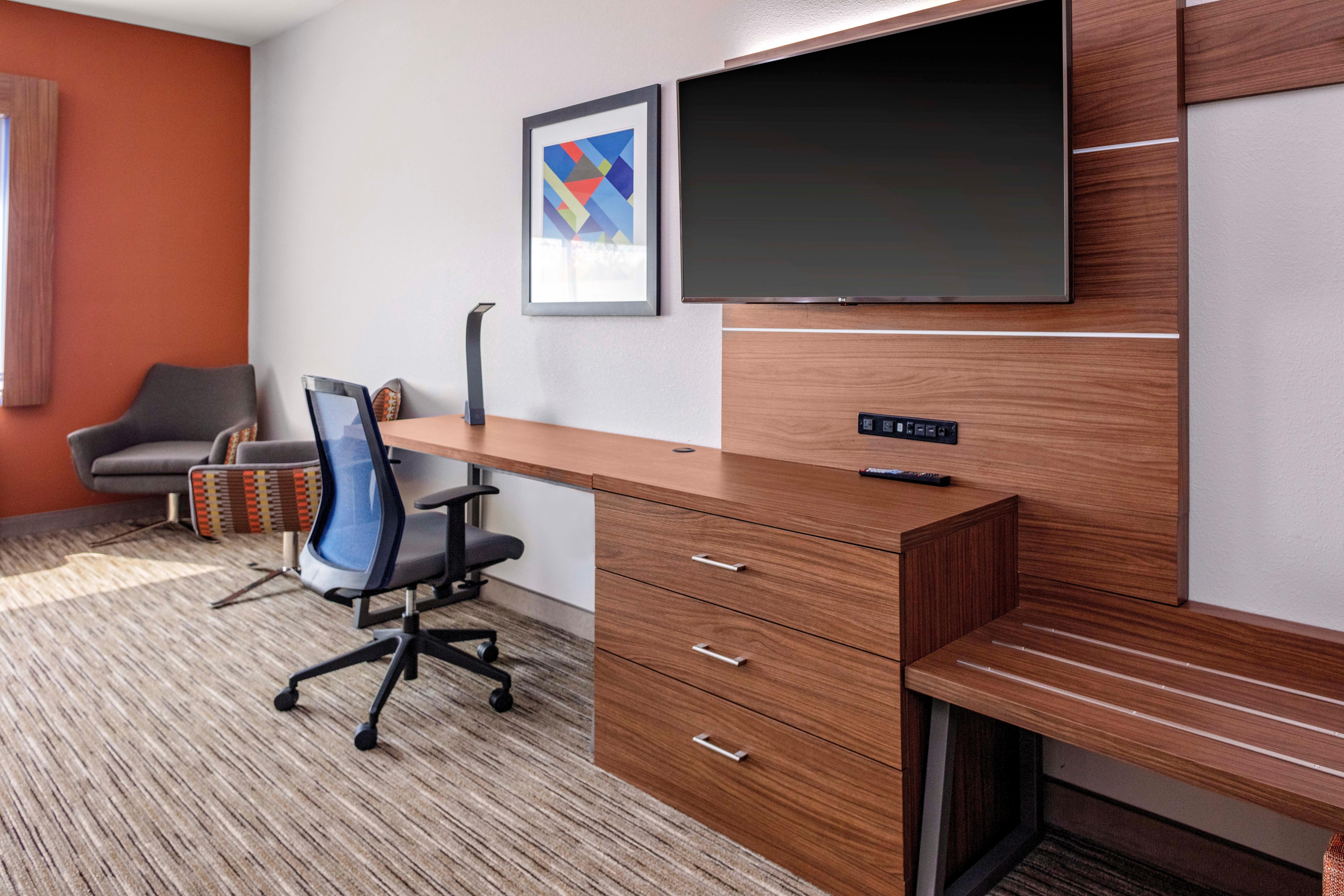 Holiday Inn Express & Suites - Madison By Ihg Extérieur photo